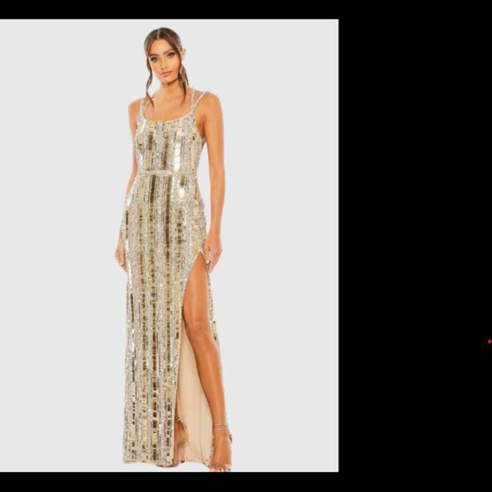 (GB20) Halter Neck Embellished Detailed Back Gown, Sz4
